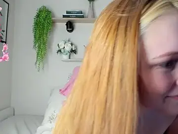 Red_FoxGirl  live sex cam
