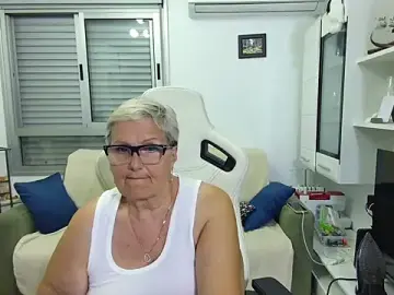 Selenna57  live sex cam