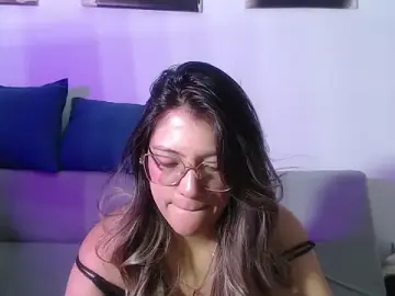 Hanna__jones7  live sex cam