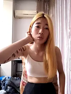 Lala4125  live sex cam