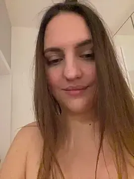 AliceDesmee  live sex cam