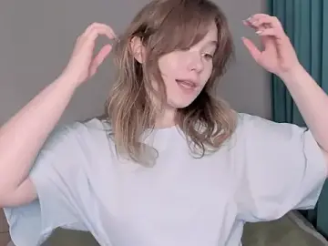 JennyHardy  live sex cam