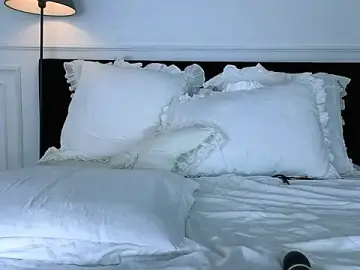 NicoleMarani  live sex cam