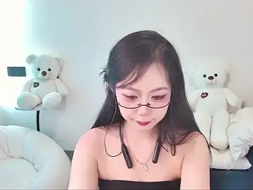 Swie111  live sex cam