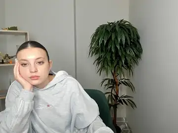 AdelaRowlins  live sex cam