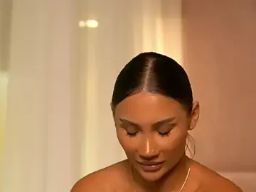 AvaHeath  live sex cam