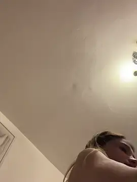 TeaseRosie  live sex cam