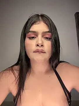 Kloe_sexxxy  live sex cam