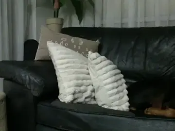Mistycbeauty  live sex cam