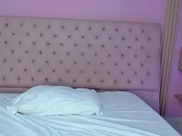 HeraGaia  live sex cam