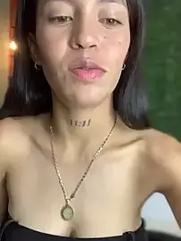 ImValentinaHotXXX  live sex cam
