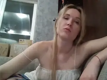 Jugira  live sex cam