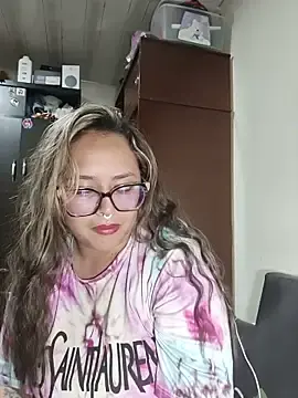 Kendall_37  live sex cam