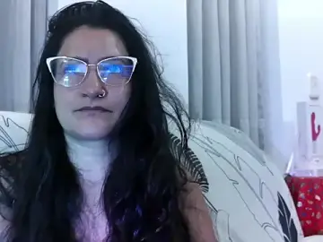 DeesseLuxure  live sex cam