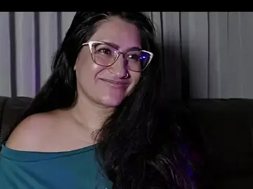 DeesseLuxure  live sex cam