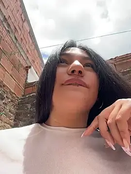 Emily_Gomezz  live sex cam
