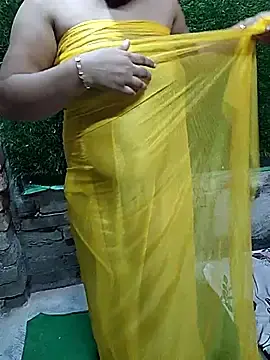 V-Queen-Riya  live sex cam