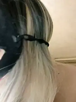 Anamariaaran  live sex cam