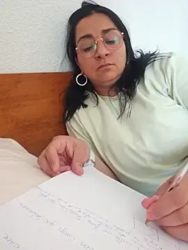 PaulinaDiaz1  live sex cam