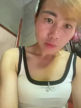 Quyquy01  live sex cam