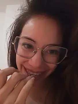 EviePolaroid  live sex cam