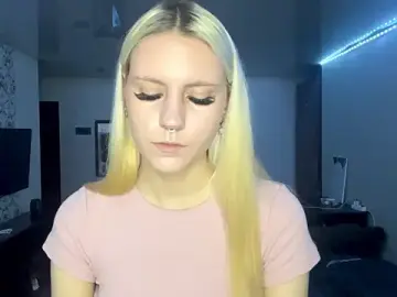 MildredGuckes  live sex cam