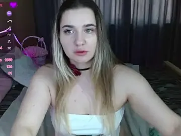 Smi1eF1ower  live sex cam