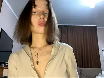 Asunanue  live sex cam