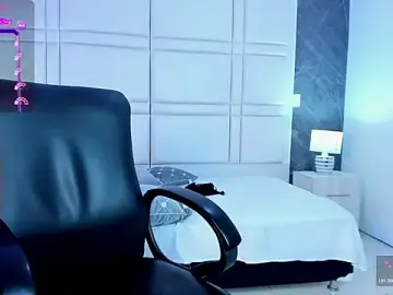 Katy_Parker_  live sex cam