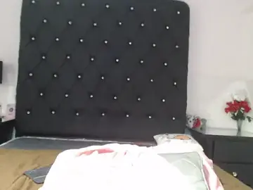 Luna_black19  live sex cam