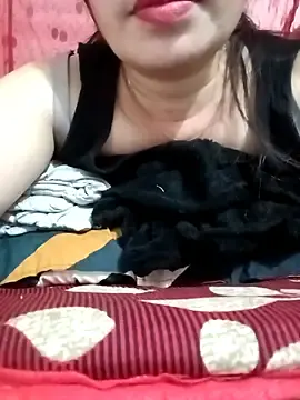 Reema_143  live sex cam