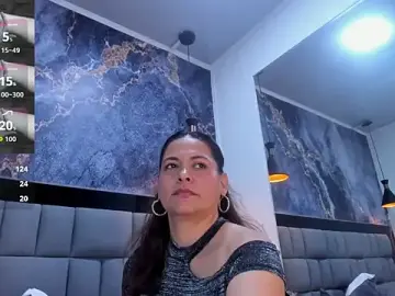 Victoria_Milf_4u  live sex cam
