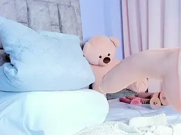 Queen_yully  live sex cam