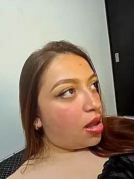 Veronica_11  live sex cam