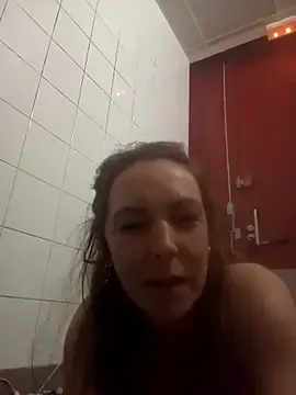 Gogoanaxxx  live sex cam