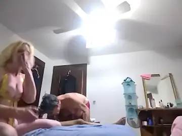 Tangie2013  live sex cam