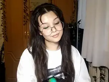 Adilily  live sex cam