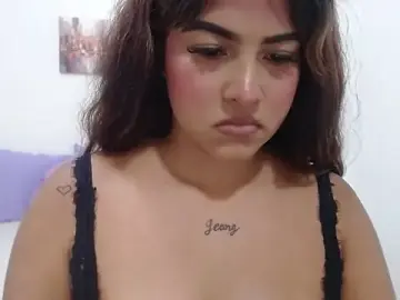 Antonella_SterlingK  live sex cam
