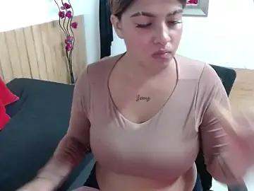 Antonella_SterlingK  live sex cam