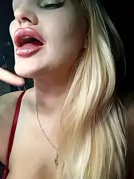Freya_Milf  live sex cam