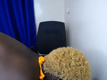 KittySexxy02  live sex cam