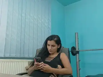 SoniaMoonnnnn  live sex cam