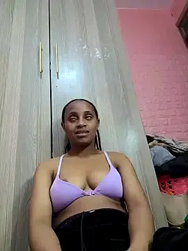 Popssie  live sex cam