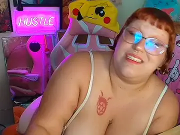 Winterplum121  live sex cam
