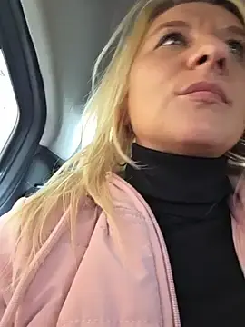 KaylinJan  live sex cam