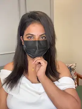 Pretty_varsha08  live sex cam