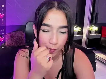 SaraaMills  live sex cam