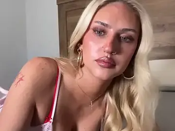 Heyitskatee  live sex cam