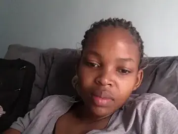 Queen-sasha  live sex cam