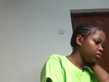 Queen-sasha  live sex cam